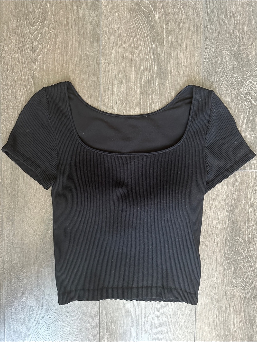 Uniqlo Ribbed Square Neck Cropped Bra T tshirt black S